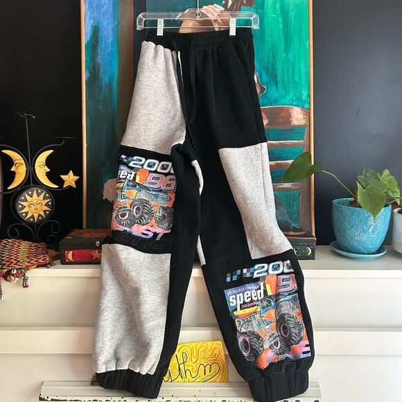 Princess Polly Pants - Princess Polly Black and Gray Racing Patch Joggers Size 4